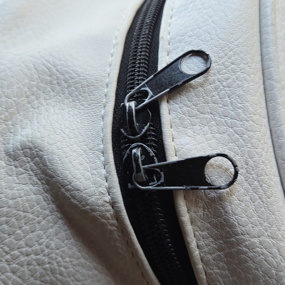 Harry Potter Hedwig Owl Monochrome Mini Backpack - Picture 14 of 17